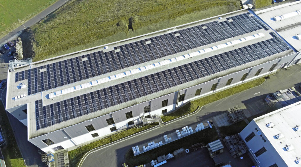 Anafi 1.8.2 Row of solar panels on top of Homa Pump building